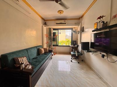 Hall Image of 650 Sq.ft 1 BHK Apartment / Flat for sale in Airoli Navi Mumbai for Rs. 7200000