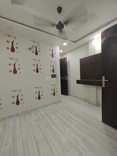 Shalimar Bagh Bedroom 1