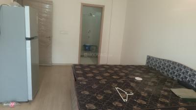Bedroom Image of 1400 Sq.ft 3 BHK Apartment / Flat for rent in DLF Express Greens, Manesar Gurgaon for Rs. 40000