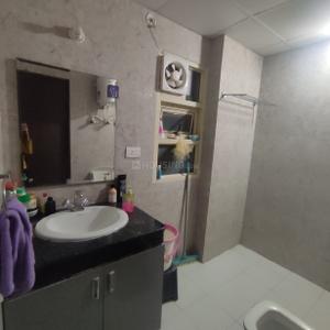 Bathroom Image of 1240 Sq.ft 2 BHK Apartment / Flat for sale in AWHO Vay Sector 8B G, Vrindavan Yojana Lucknow for Rs. 8000000