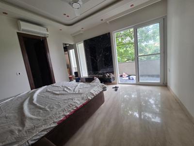 Bedroom Image of 3500 Sq.ft 4 BHK Builder Floor for sale in Anand Vihar New Delhi for Rs. 62500000