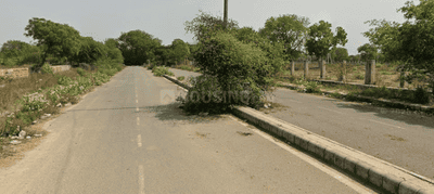 Image of 60 Sq.ft Residential Plot / Land for sale in Sector 36 Rohini, New Delhi for Rs. 18000000