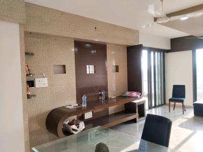 Living Room Image of 800 Sq.ft 2 BHK Apartment / Flat for rent in Rustomjee Erika, Bandra East Mumbai for Rs. 95000