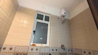 Bathroom Image of 720 Sq.ft 1 BHK Apartment / Flat for rent in Marathon Nexzone Cedar 1, Panvel Navi Mumbai for Rs. 15000