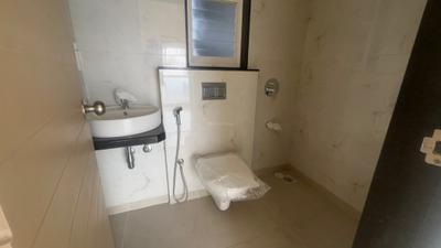 Bathroom Image of 698 Sq.ft 1 BHK Apartment / Flat for rent in Dynamix Dynamix Avanya, Dahisar East Mumbai for Rs. 31999