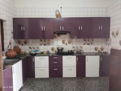 Kitchen Image of 900 Sq.ft 1 BHK Builder Floor for rent in Rohtak Station Diary Mohalla Rohtak for Rs. 6500