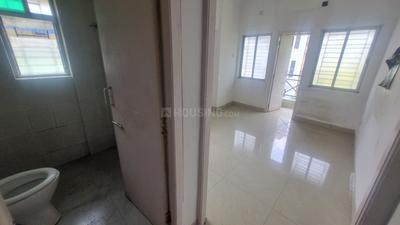 Bathroom Image of 1650 Sq.ft 3 BHK Apartment / Flat for sale in Santoshpur Kolkata for Rs. 9800000