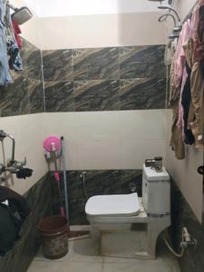 Common Bathroom Image of 360 Sq.ft 1 BHK Builder Floor for sale in New Ashok Nagar New Delhi for Rs. 2800000