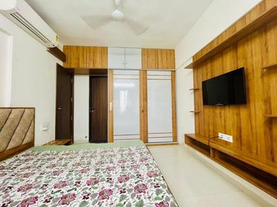 Bedroom Image of 950 Sq.ft 2 BHK Apartment / Flat for rent in Prasun Sarvam, Kharadi Pune for Rs. 40000