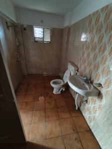 Bathroom Image of 1476 Sq.ft 2 BHK Apartment / Flat for rent in Govindpuram Ghaziabad for Rs. 12000