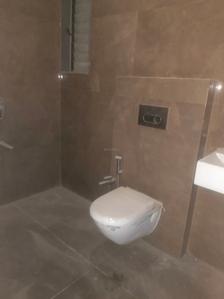 Common Bathroom Image of 700 Sq.ft 2 BHK Apartment / Flat for sale in The Goyal Aspire, Kandivali West Mumbai for Rs. 17500000