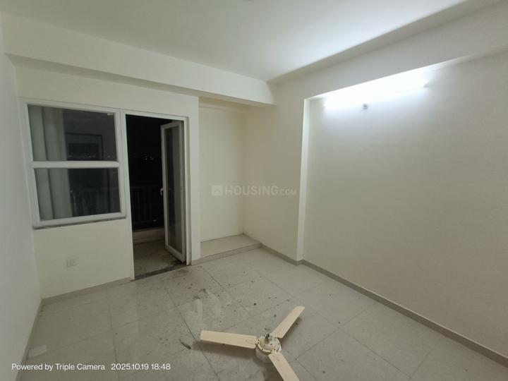 Evershine Royal Orchid Bedroom 1