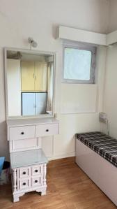 Bedroom Image of 800 Sq.ft 2 BHK Apartment / Flat for rent in Ram Bhuvan, Khar West Mumbai for Rs. 140000