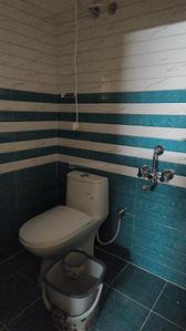 Bathroom Image of 650 Sq.ft 1 BHK Builder Floor for rent in Mahadevapura Bengaluru for Rs. 27399