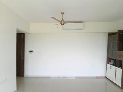 Living Room Image of 900 Sq.ft 2 BHK Apartment / Flat for rent in Lodha Splendora Riverview, Kasarvadavali Thane for Rs. 28000
