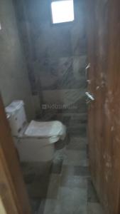 Bathroom Image of 1100 Sq.ft 3 BHK Apartment / Flat for rent in Dashrath Puri New Delhi for Rs. 30000
