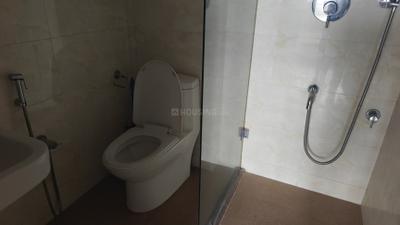 Golf Link Apartment Bathroom Two 3