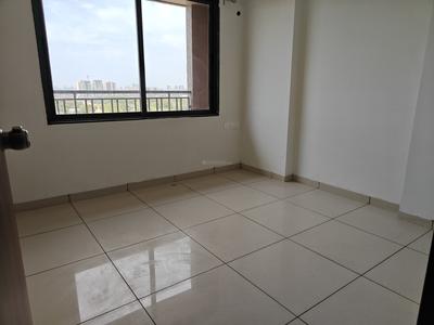 Bedroom Image of 1050 Sq.ft 2 BHK Apartment / Flat for rent in Sunbuildcon Suryansh Sanidhya Shivalaya, Sarkhej Ahmedabad for Rs. 17999