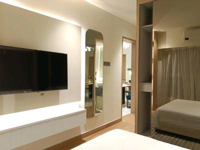 Bedroom Image of 776 Sq.ft 2 BHK Apartment / Flat for sale in Siddha Sky Phase 3, Sion Mumbai for Rs. 22000000