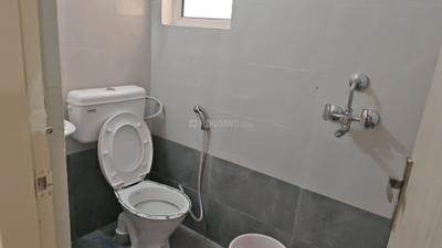 Bathroom Image of 460 Sq.ft 1 BHK Apartment / Flat for rent in Jagatpura Jaipur for Rs. 16000