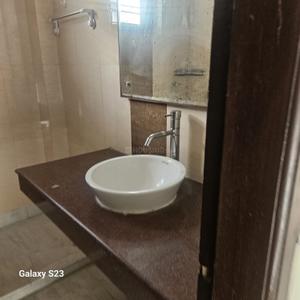Image of 2800 Sq.ft 4 BHK Builder Floor for rent in Unitech Residency Greens, Sector 46, Gurgaon for Rs. 75000