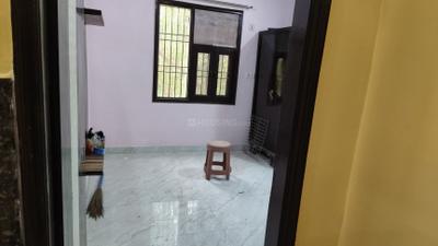 Bedroom Image of 810 Sq.ft 3 BHK Independent House for sale in New Lamba Luxury Floors, Sector 22 Rohini New Delhi for Rs. 8000000