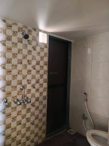 Common Bathroom Image of 700 Sq.ft 1 BHK Apartment / Flat for rent in Unique Greens, Kasarvadavali Thane for Rs. 17000