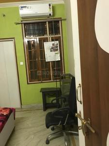 Bedroom Image of 2000 Sq.ft 2 BHK Builder Floor for rent in Gomti Nagar Lucknow for Rs. 22000