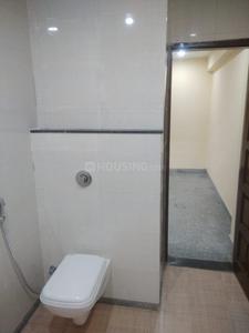 Common Bathroom Image of 800 Sq.ft 2 BHK Independent House for rent in Sector 46 Gurgaon for Rs. 28000
