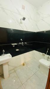 Bathroom Image of 200 Sq.ft 4 BHK Independent House for rent in Bajwa NRI Apartments, Kharar Mohali for Rs. 6000