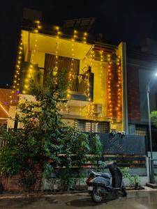 Image of 3762 Sq.ft 4 BHK Independent House for rent in Ganesh Exotica Bungalows, Vaishno Devi Circle, Ahmedabad for Rs. 145000