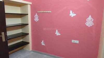 Bedroom Image of 700 Sq.ft 1 BHK Builder Floor for rent in Velliyanai karur for Rs. 7000
