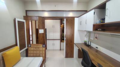 Kitchen Image of 1500 Sq.ft 3 BHK Apartment / Flat for rent in Rane Nagar Nashik for Rs. 36000