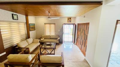 Hall Image of 3600 Sq.ft 5 BHK Villa for sale in Aluva Kochi for Rs. 29000000