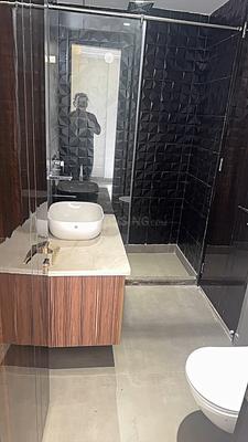 Image of 960 Sq.ft 3 BHK Builder Floor for sale in  Maurya Enclave, Pitampura, New Delhi for Rs. 18000000