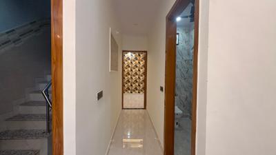 Bedroom Image of 810 Sq.ft 2 BHK Builder Floor for rent in Razapur Khurd New Delhi for Rs. 17500
