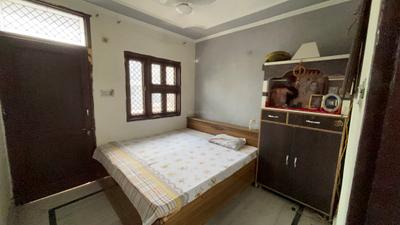 Bedroom Image of 450 Sq.ft 1 BHK Builder Floor for rent in Patel Nagar New Delhi for Rs. 21000