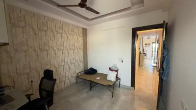 Bedroom Image of 1000 Sq.ft 3 BHK Builder Floor for sale in Shastri Nagar Ghaziabad for Rs. 8500000