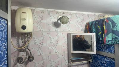 Bathroom Image of 225 Sq.ft 1 RK Apartment / Flat for rent in Powai Mumbai for Rs. 23000