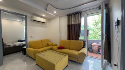 Living Room Image of 1100 Sq.ft 3 BHK Builder Floor for rent in DDA Akshardham Apartments, Sector 19 Dwarka New Delhi for Rs. 41000