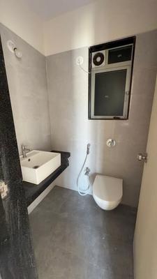 Image of 900 Sq.ft 2 BHK Apartment / Flat for rent in Ashar Metro Towers, Thane West, Thane for Rs. 40000