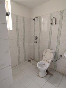 Bathroom Image of 1400 Sq.ft 3 BHK Apartment / Flat for rent in Ansal Tanushree, Mahagunpuram Ghaziabad for Rs. 16000