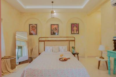 Bedroom Image of 800 Sq.ft 1 BHK Apartment / Flat for rent in Marna Siolim Goa for Rs. 45000