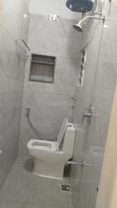 Bathroom Image of 600 Sq.ft 1 BHK Independent House for rent in Adugodi Bengaluru for Rs. 27000