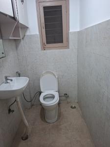 Bathroom Image of 1450 Sq.ft 1 BHK Builder Floor for rent in Altura Green Park Luxury Floors, Green Park Extension New Delhi for Rs. 55000