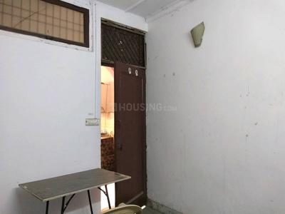 Bedroom Image of 620 Sq.ft 1 BHK Builder Floor for rent in Patel Nagar New Delhi for Rs. 17292