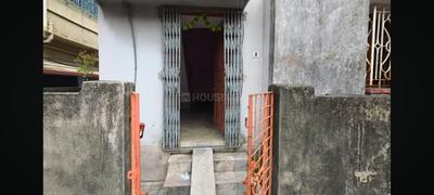 Balcony Image of 650 Sq.ft 2 BHK Independent House for rent in Agarpara Kolkata for Rs. 8000