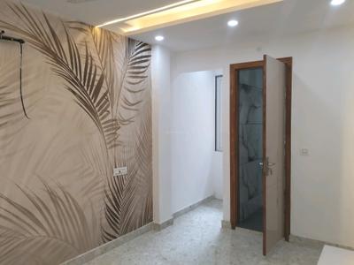 Bedroom Image of 1100 Sq.ft 3 BHK Apartment / Flat for sale in Vikaspuri New Delhi for Rs. 16500000