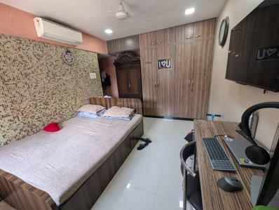 Bedroom Image of 900 Sq.ft 2.5 BHK Apartment / Flat for sale in Minar Tower, Jogeshwari West Mumbai for Rs. 17500000