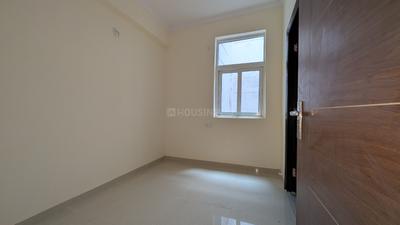 Bedroom Image of 1750 Sq.ft 3 BHK Apartment / Flat for rent in Assotech The Nest, Crossings Republik Ghaziabad for Rs. 25000